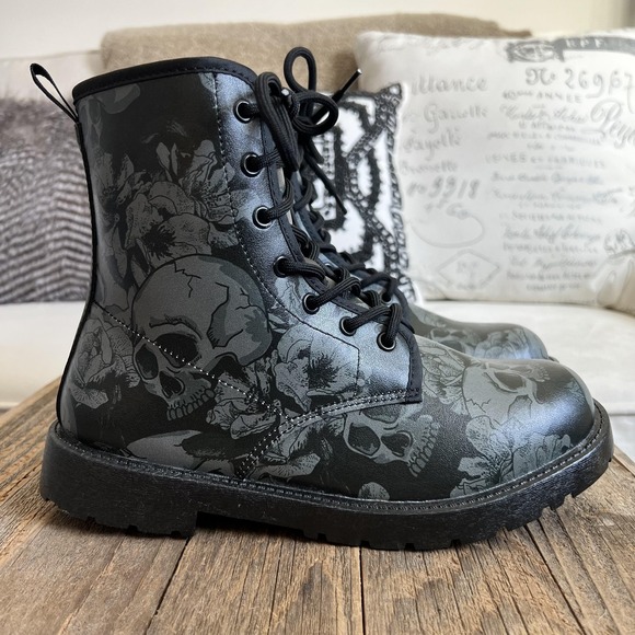 Black Skull Floral Combat Boots Womens 39 Goth Grunge Lace Up Lug Sole Punk - Picture 3 of 8